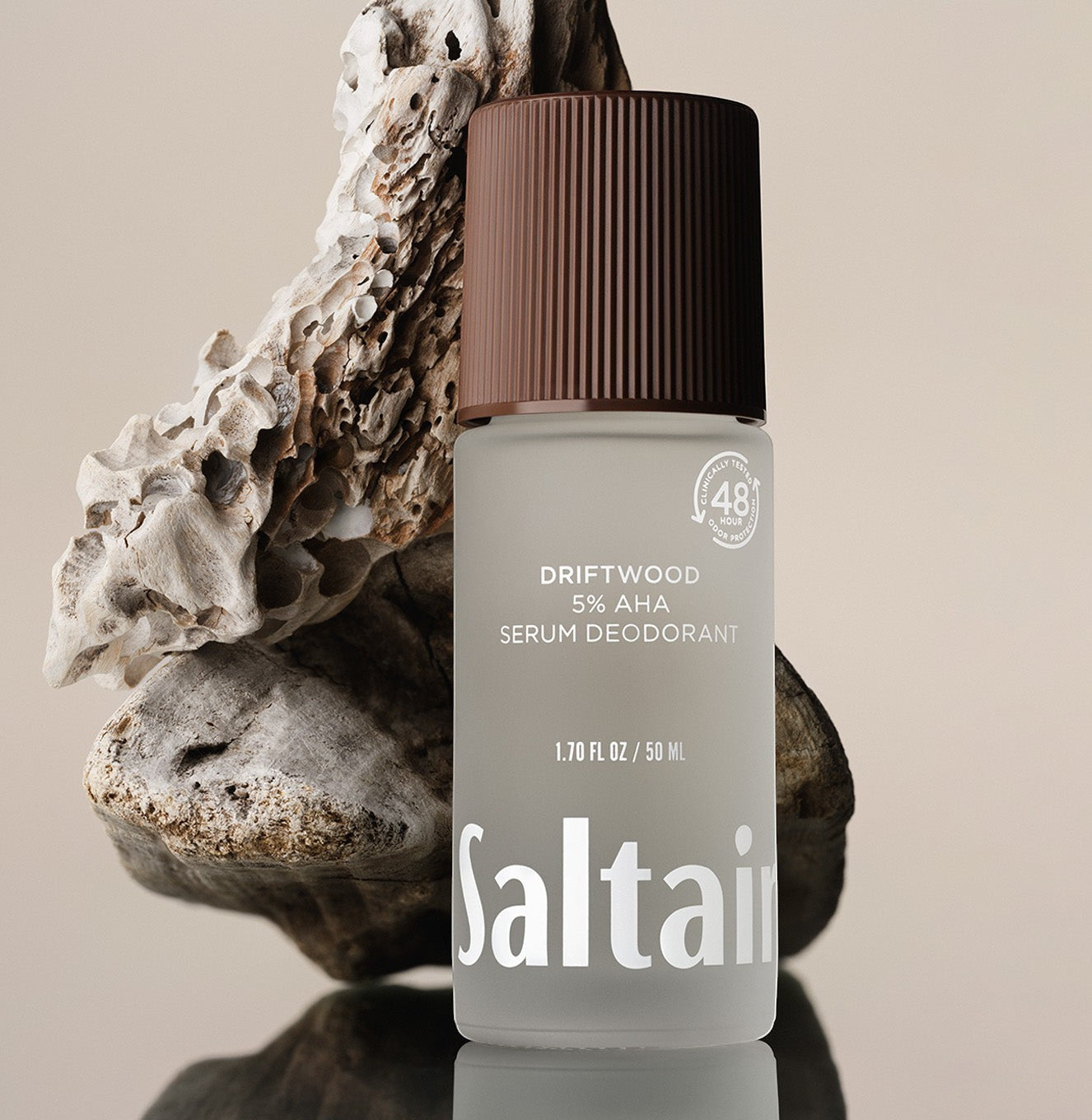 Saltair 5% AHA Serum Deodorant - rozjaśniający dezodorant serum w kulce 50 ml