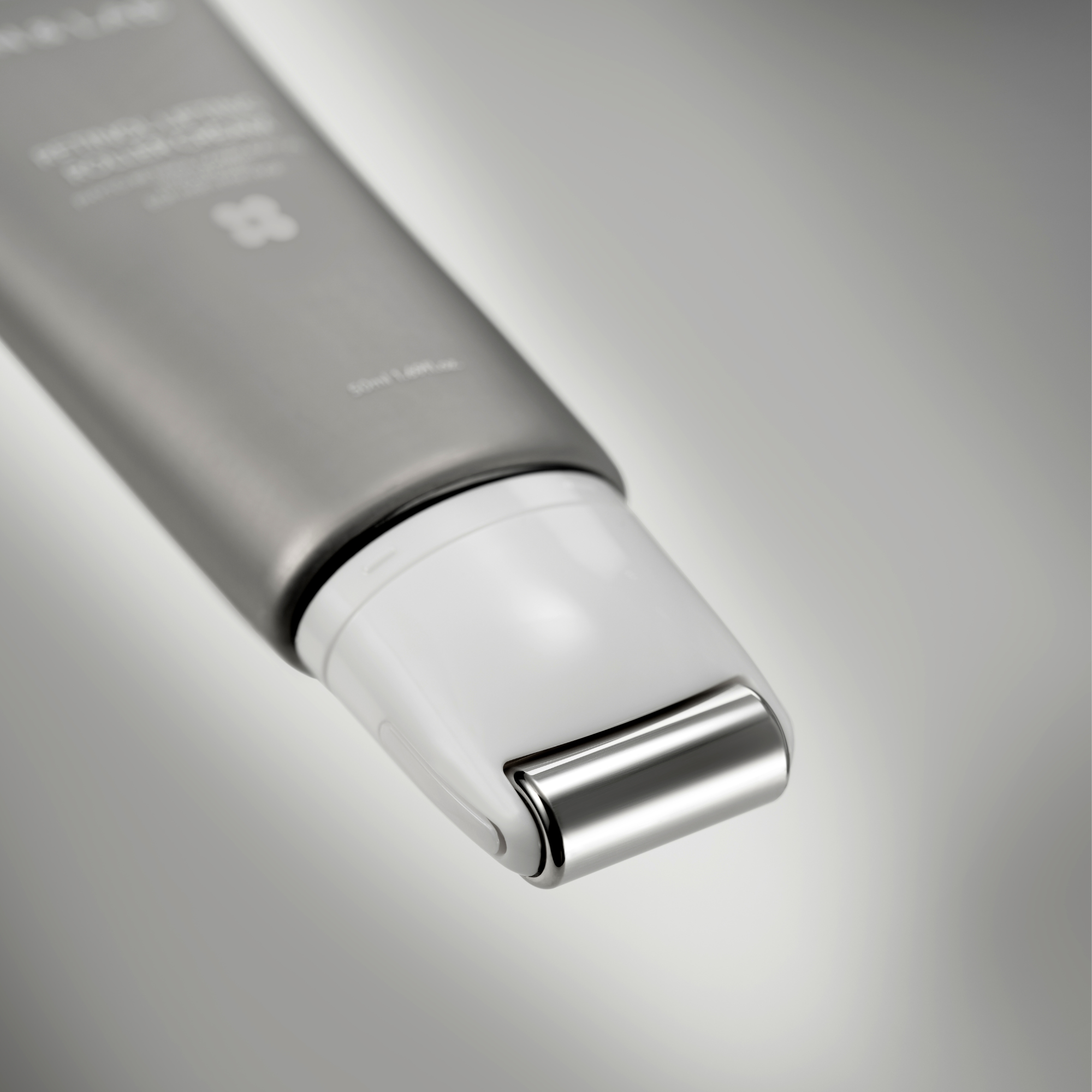 SKIN&LAB Retinol Repair Lifting Roller Cream - liftingujący krem z retinolem i aplikatorem masującym 50 ml