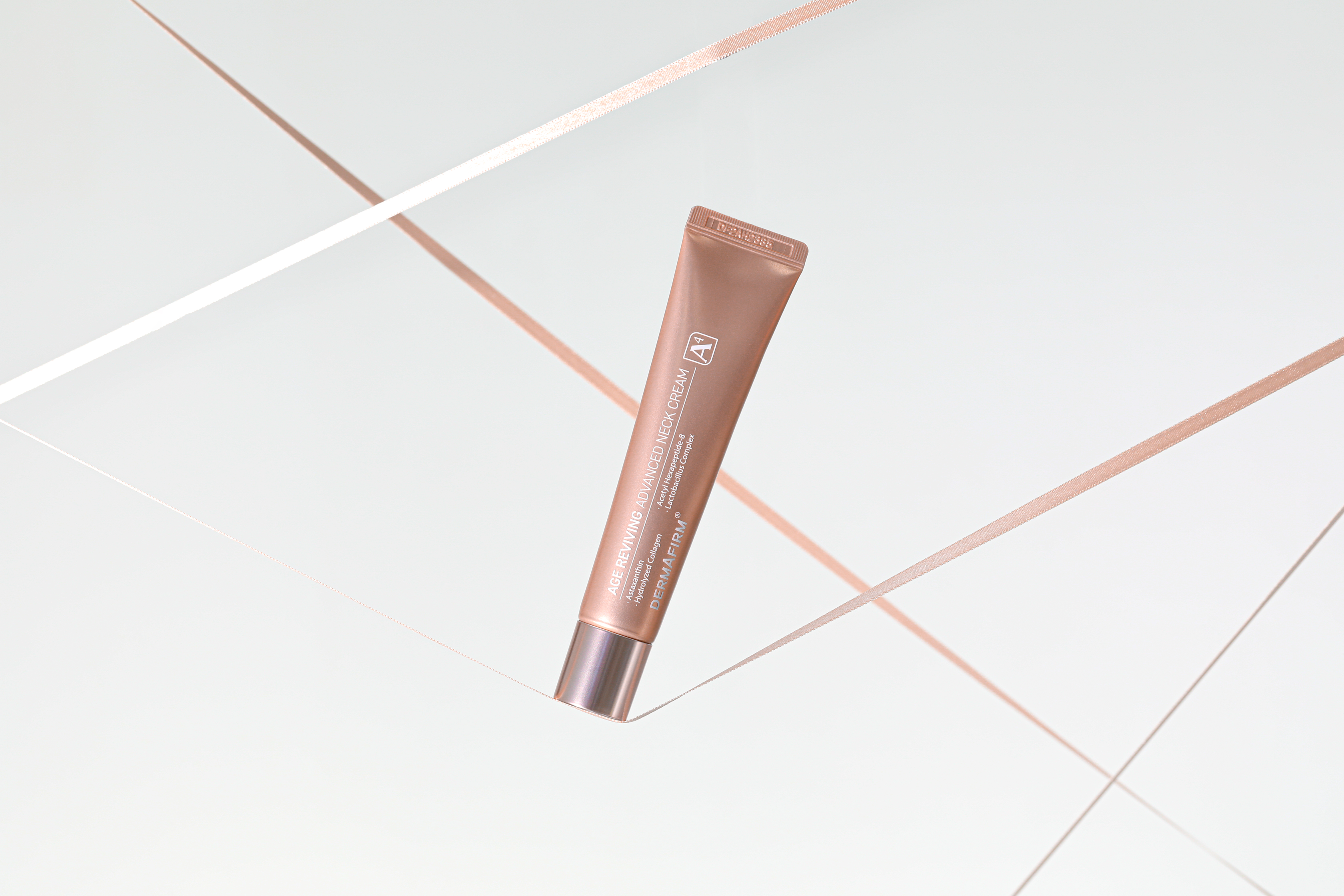 Dermafirm Age Reviving Advanced Neck Cream A4 - przeciwzmarszczkowy krem do szyi z kompleksem Astasome® 40 ml