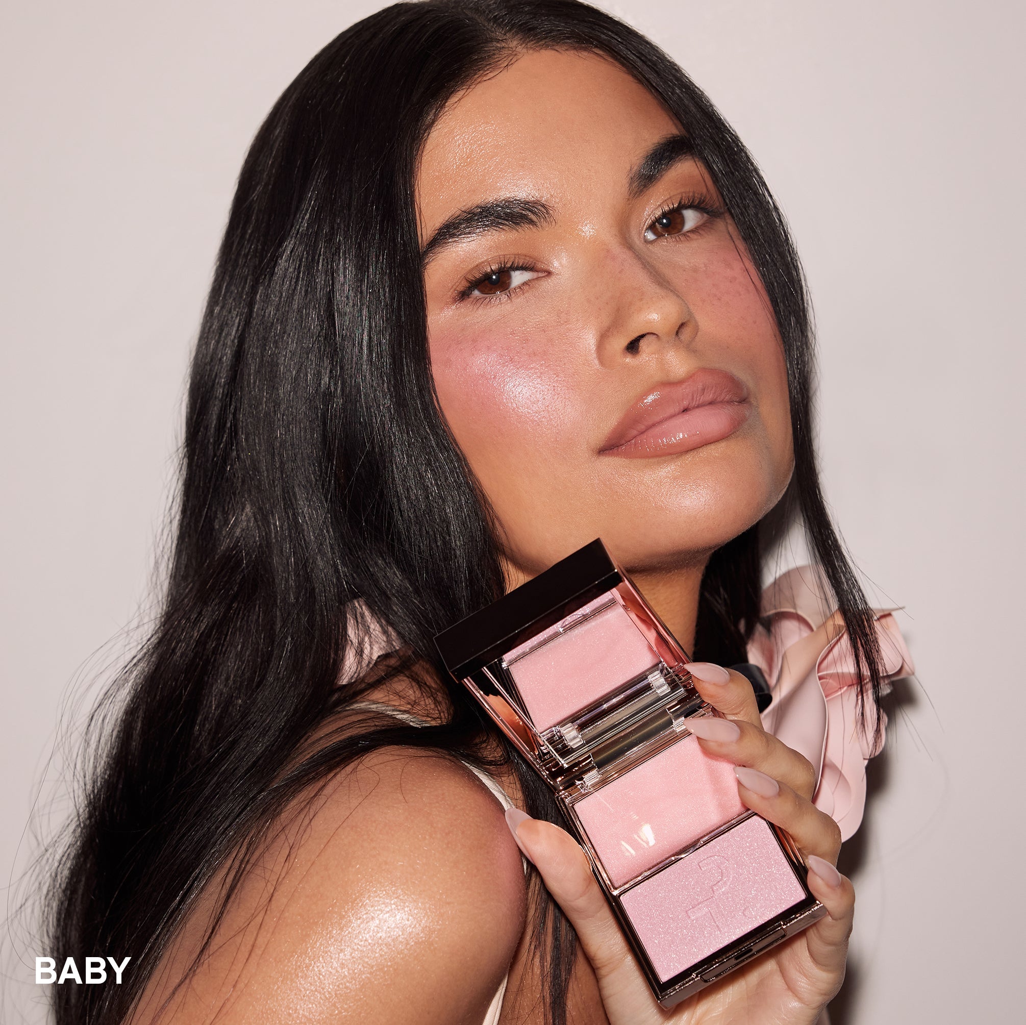 Patrick Ta Major Glow Crème & Powder Light Reflecting Translucent Highlighter Duo - rozświetlacz krem + puder z wielowymiarowymi perłami 5 g