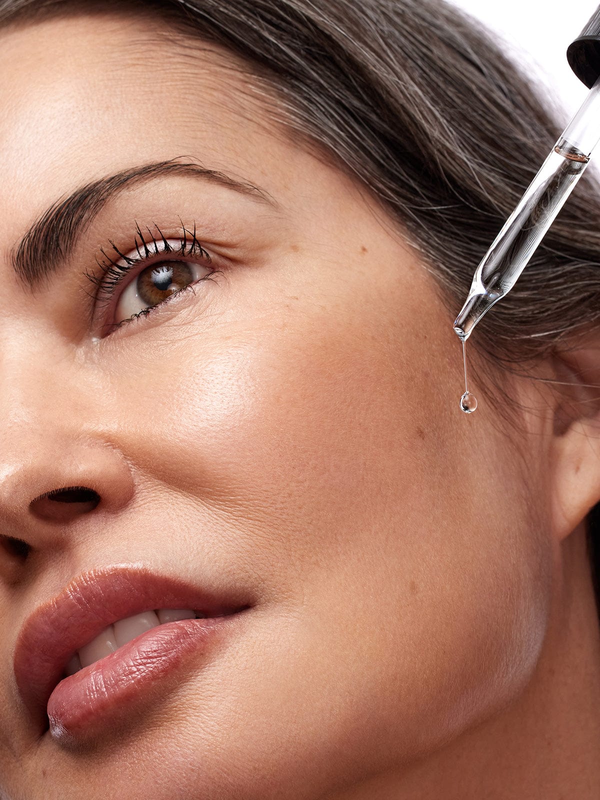 DRMTLGY Needle-less Serum - ujędrniające serum przeciwzmarszczkowe z peptydami i kwasem hialuronowym 30 ml