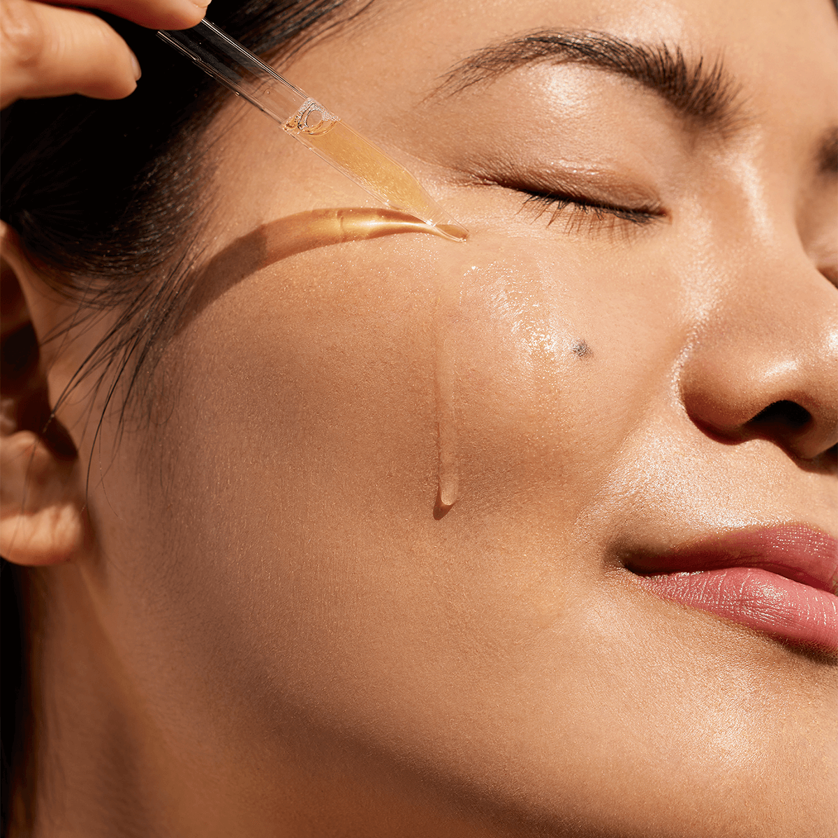 DRMTLGY Vitamin C, E + F Serum - przeciwstarzeniowe serum antyoksydacyjne z witaminą C, E i kwasem ferulowym 30 ml