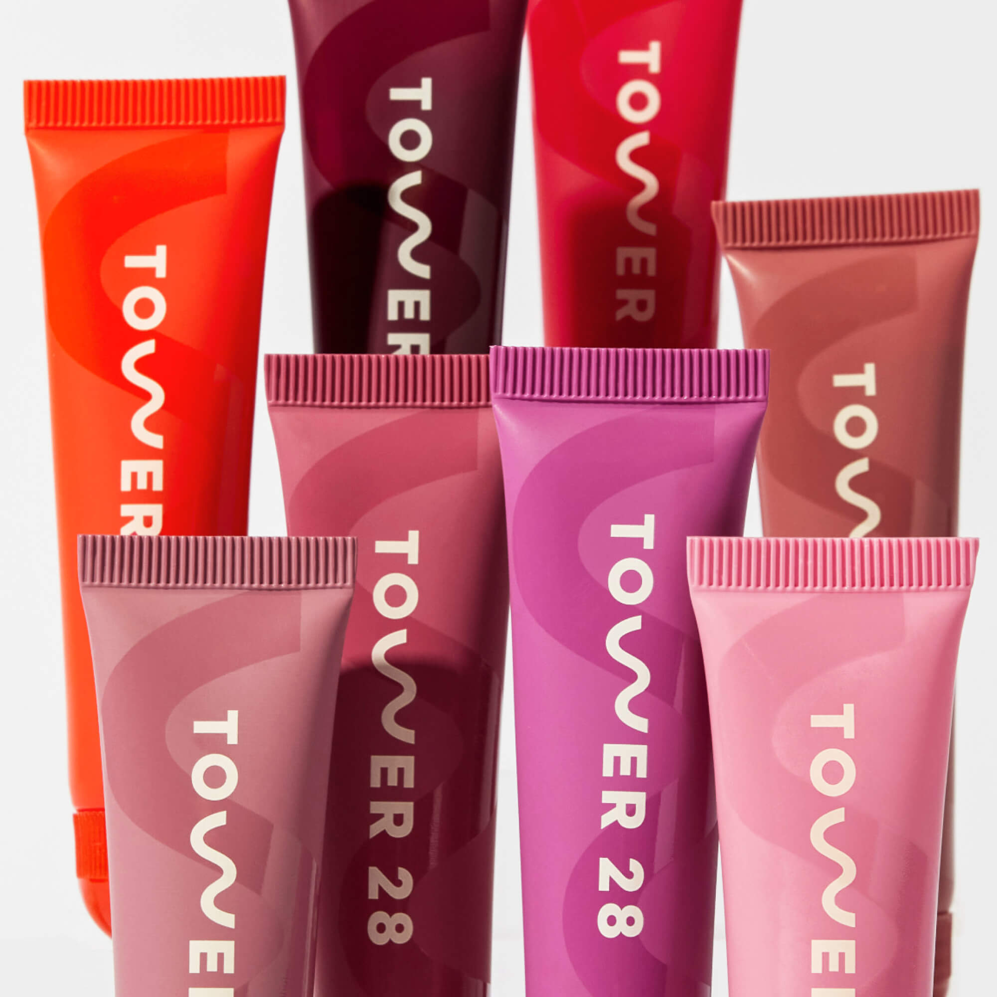 Tower 28 Beauty LipSoftie Tinted Lip Treatment - nawilżający balsam do ust z delikatnym kolorem 11 g