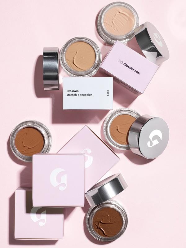 Glossier Stretch Balm Concealer - korektor z naturalnym dewy kryciem 4.8 g
