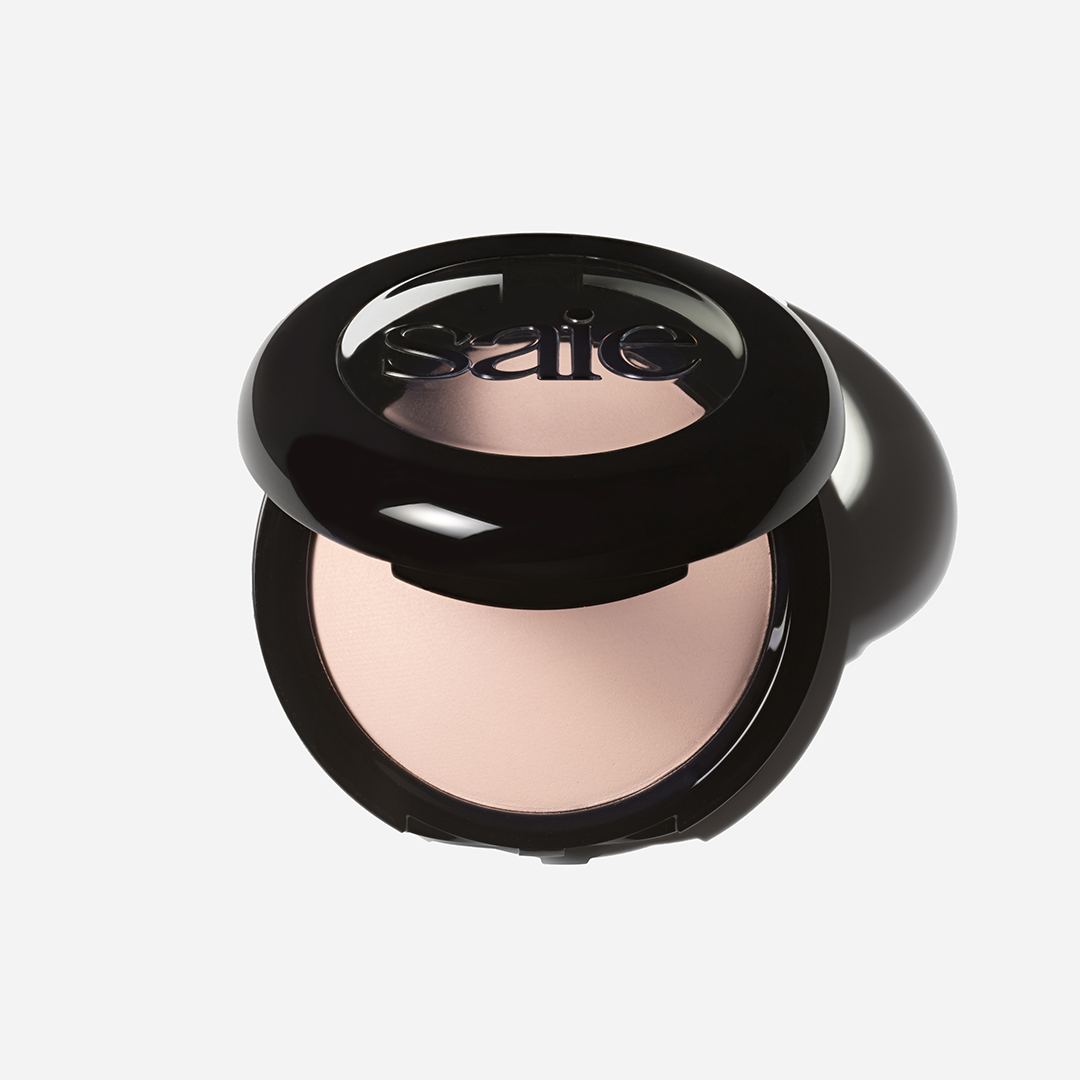 Saie Slip Tint Undetectable Baked Setting Powder - rozświetlający puder utrwalający do ciemnej karnacji 7 g