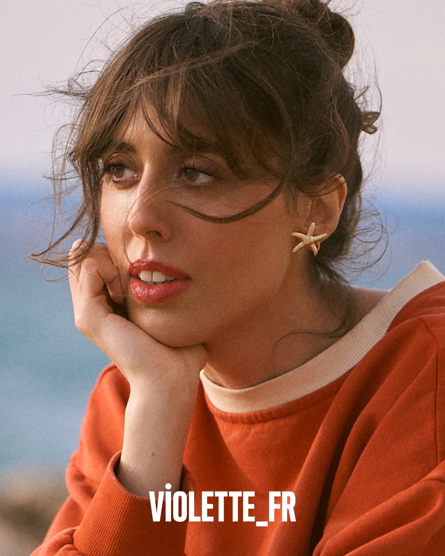 Violette_FR Bisou Jelly Sheer Shine Lipstick - nawilżająca szminka z żelową warstwą i witaminą E 2.5 g