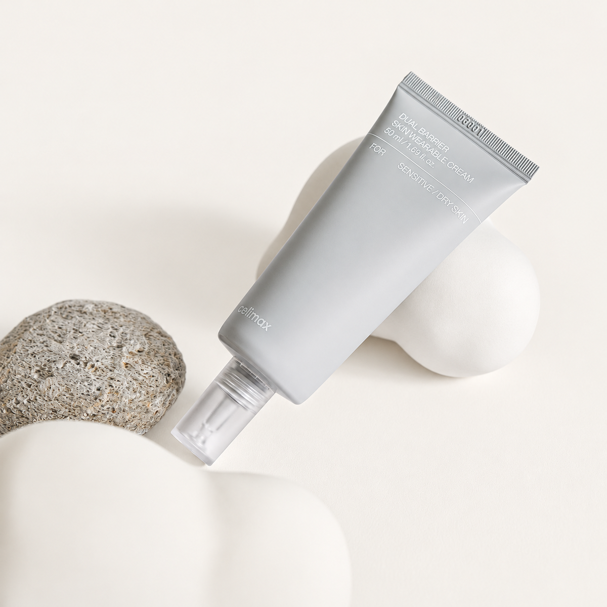 Celimax Dual Barrier Skin Wearable Cream - tuba oparta o kamień i białe formy | Ellemania