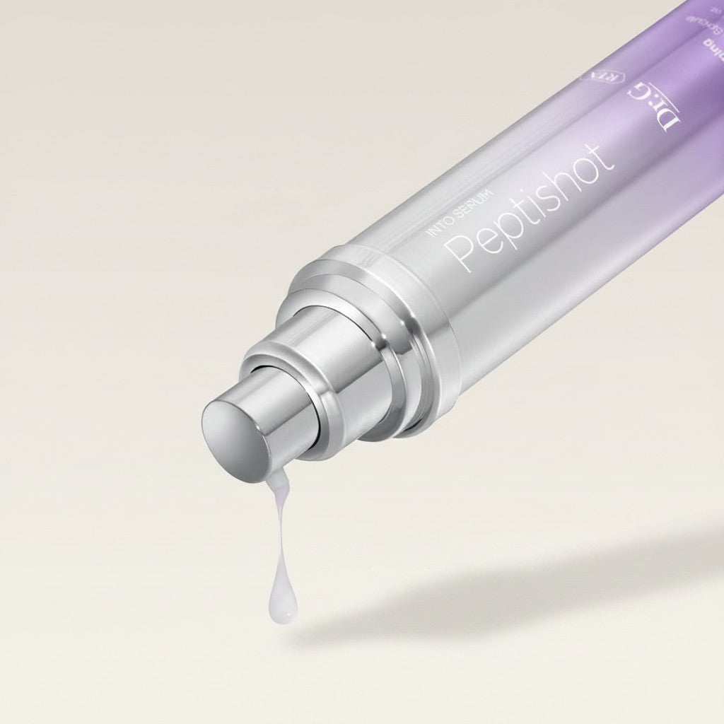 Ujędrniające serum peptydowe Dr.G RTX Into Serum Peptishot w eleganckim fioletowym opakowaniu z dozownikiem, ellemania