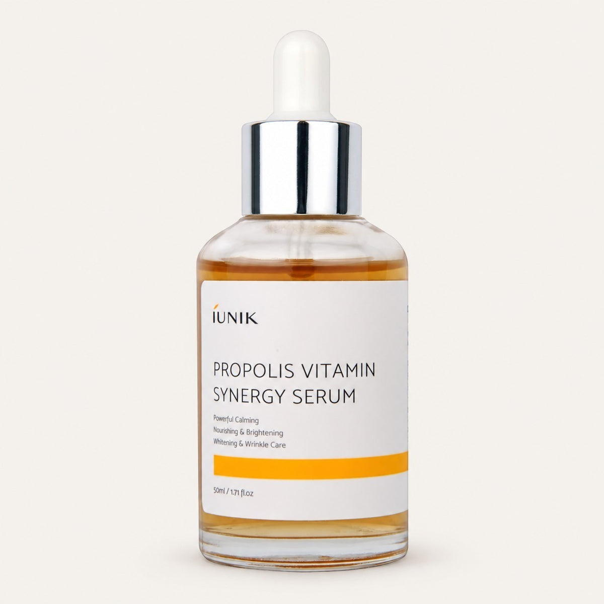 iUNIK Propolis Vitamin Synergy Serum 50 ml, szklana butelka z pipetą i srebrnym kapslem | Ellemania