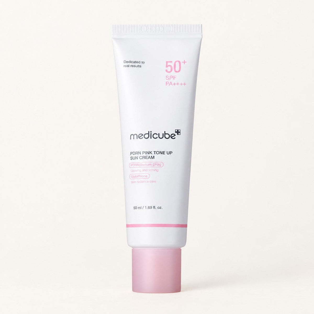 Medicube PDRN Pink Tone Up Sun Cream SPF 50+ PA++++ 50 ml - biała tuba z różową nakrętką, napis medicube i oznaczenie SPF 50+ PA++++ na jasnym tle | Ellemania