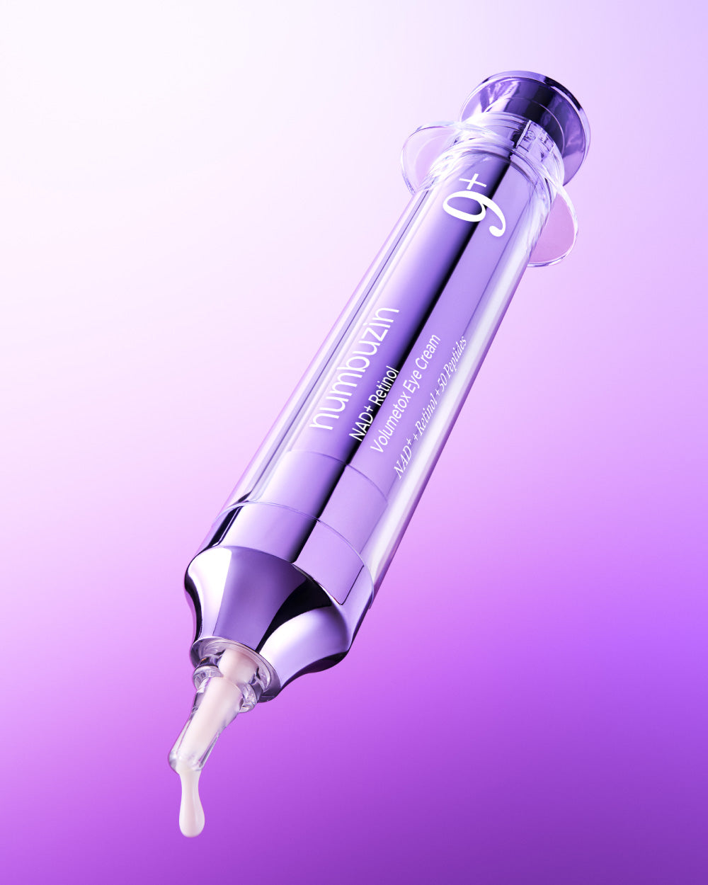 numbuzin No.9 NAD+ Retinol Volumetox Eye Cream - aplikator i krem na fioletowym tle | Ellemania