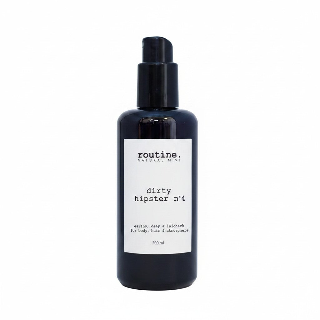 Wielofunkcyjna mgiełka zapachowa ellemania Routine Natural Beauty Dirty Hipster No.4 w czarnej butelce z atomizerem