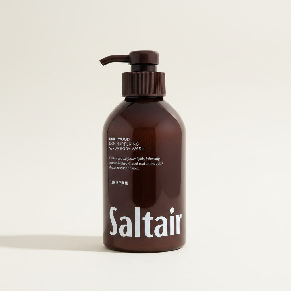 Brązowa butelka z pompką Saltair Driftwood Serum Body Wash o pojemności 500 ml dostępna w sklepie ellemania