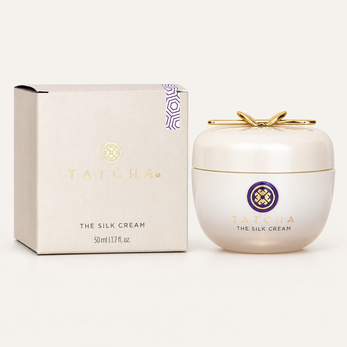 Tatcha The Silk Cream 50 ml, pudełko z przodu i słoiczek z kremem obok | Ellemania