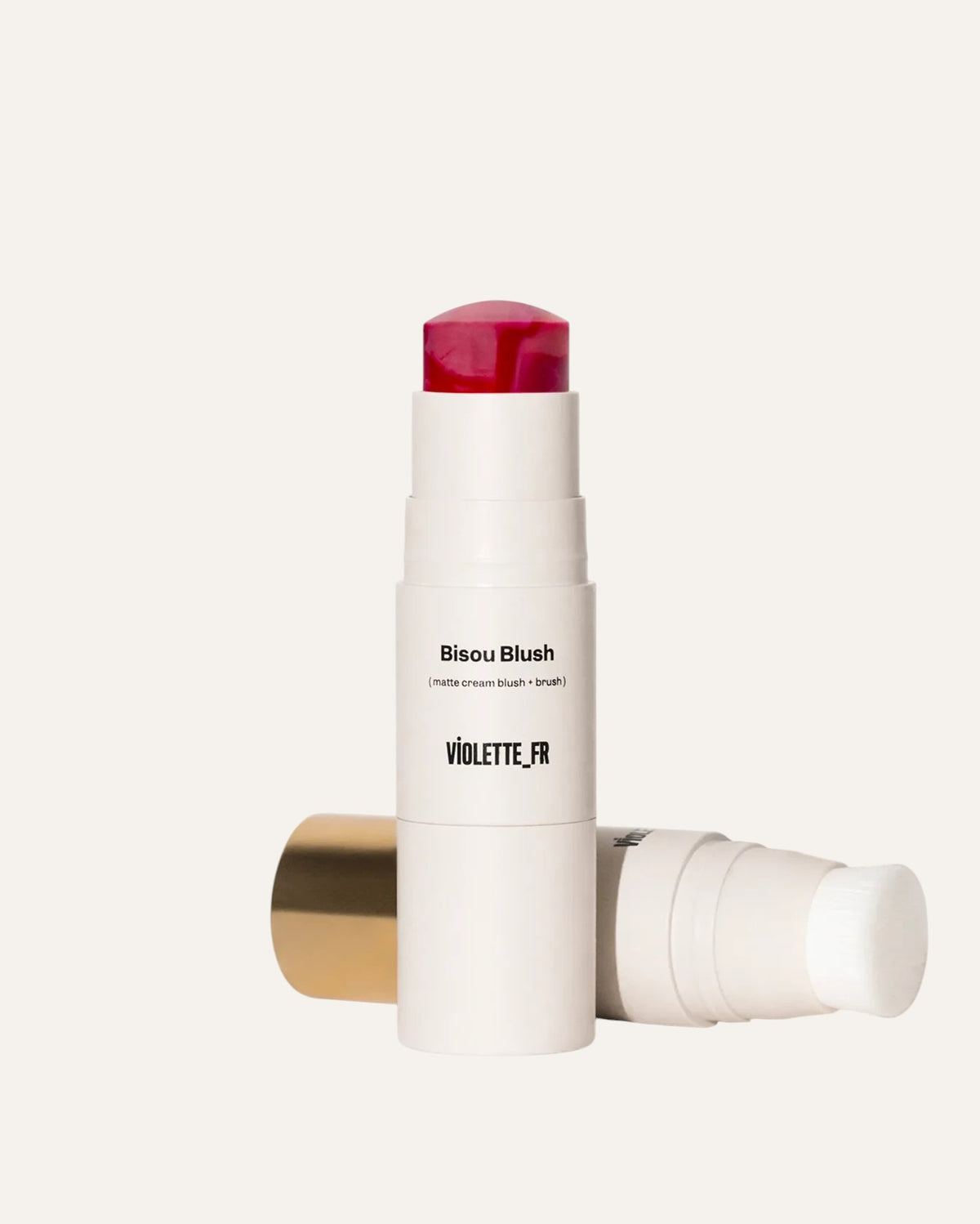 Violette_FR Bisou Blush — matowy kremowy róż w sztyfcie z pędzlem, opakowanie | ellemania