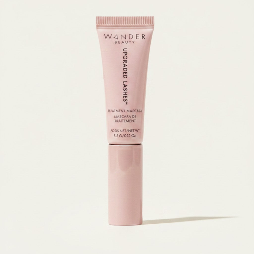Tusz do rzęs Wander Beauty Upgraded Lashes w odcieniu Jet Black w eleganckim, jasnoróżowym opakowaniu od ellemania.