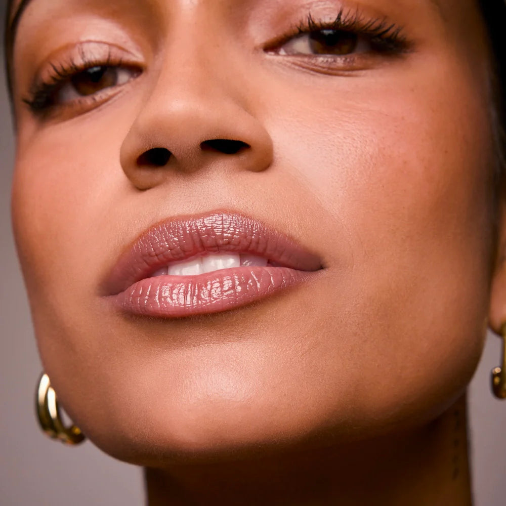 m.ph by Mary Phillips Lip Ciggy Sheer Lipstick Balm - nawilżający balsam-pomadka z kwasem hialuronowym i skwalanem 0,9 g