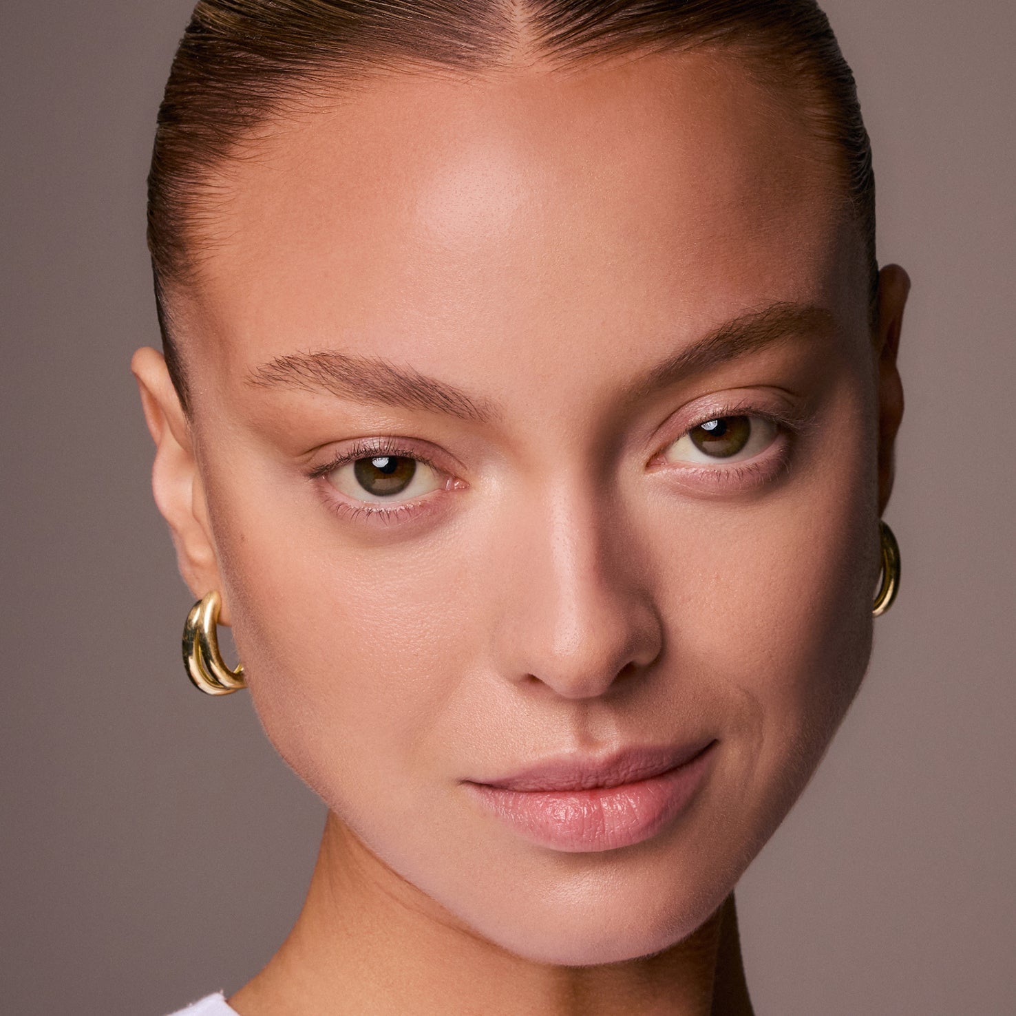 m.ph by Mary Phillips Underpainting Face Palette - Cream contour, highlight, and correcting face palette, shade Light 12 g
