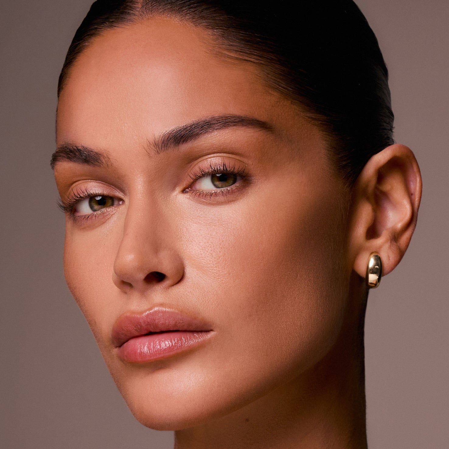 m.ph by Mary Phillips Underpainting Face Palette - Cream contour, highlight, and correcting face palette, shade Light 12 g