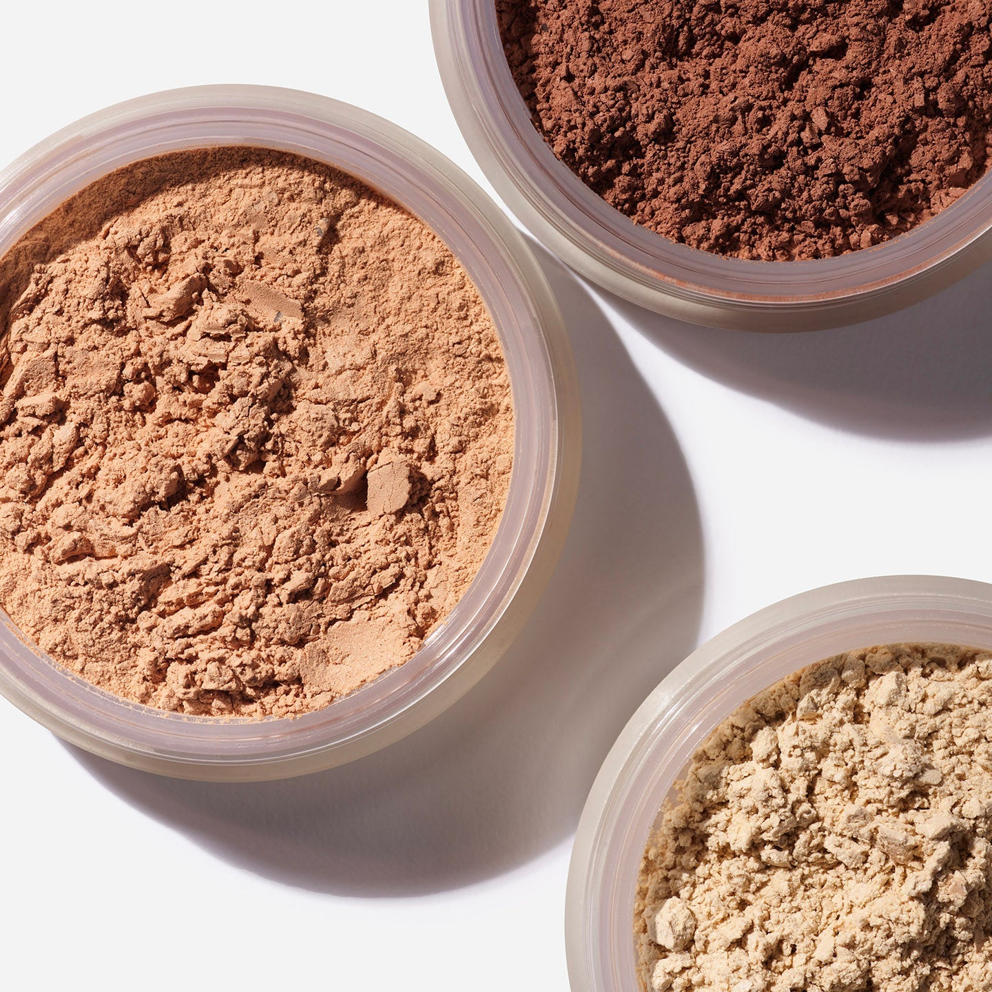 Saie Airset Radiant Loose Setting Powder - sypki puder utrwalający z rozświetlającym efektem 4 g